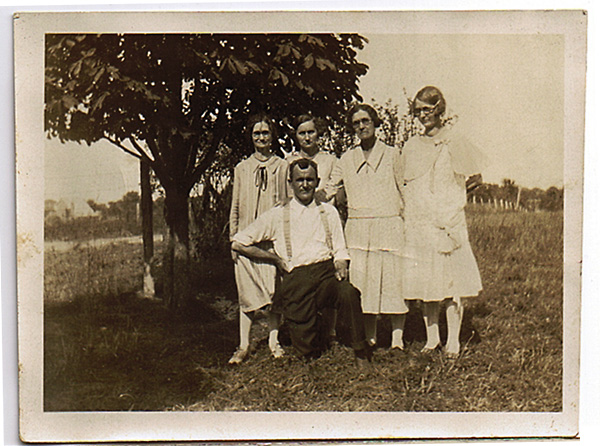 Jules L with sisters.
